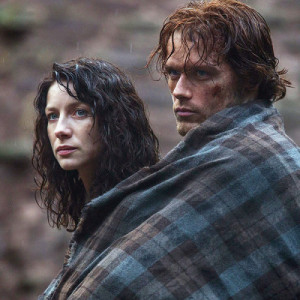 My Outlander fanmix: Don’t be afraid. There’s the two of us now.