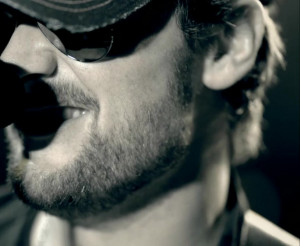 Eric Church - Drink In My Hand