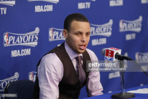 News Photo: Stephen Curry of the Golden State Warriors speaks…