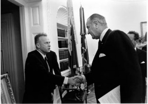 Johnson with Yitzhak Rabin (Photo Israeli GPO)