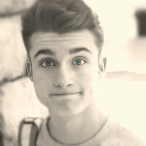 ... weeklychris chris christain weeks chris collins weeklychris chris