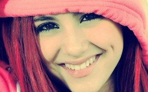 Ariana Grande Facebook Cover