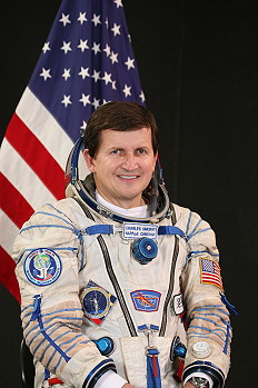 charles simonyi astronaut
