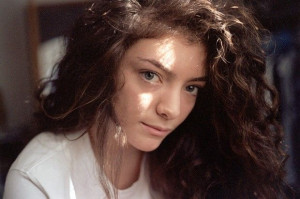 Lorde shot by boyfriend James K Lowe | www.onofield.com
