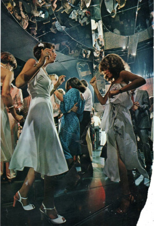 the disco, 1970s.Donna Summer, 70S Discos, Single Girls, 1970 S, 1970S ...