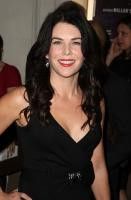 Brief about Lauren Graham: By info that we know Lauren Graham was born ...