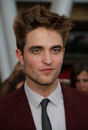 FAMOUS SPOONIE - Robert Pattinson-Famous people suffering with Bipolar ...