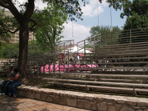 More grandstands, with the Alamo church barely visible in the distance ...