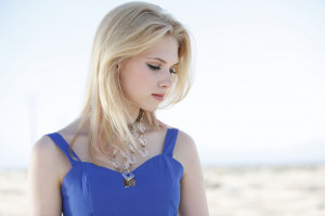 claudia lee picture 3