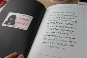 very glamorous to have bothered to apply lipstick when I'm travelling ...