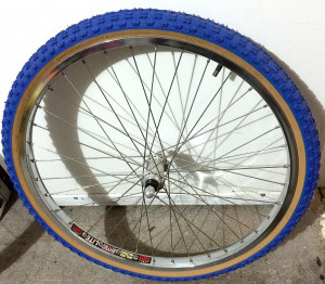 24 quot Sun quot Rhyno Lite quot Rims w CRUPI Low F Sealed hubs