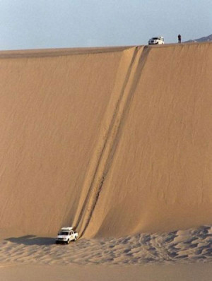 Funny photos funny car desert dune