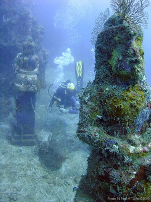 Exploring temple garden, Pemuteran by Sea Rovers Dive Bali, via Flickr ...