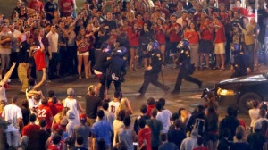 University of Arizona students riot after NCAA Tournament loss | Fox ...