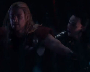 THOR: THE DARK WORLD new clip – Thor and Loki’s high-flying Asgard ...