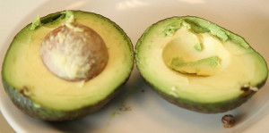 heres-a-surefire-way-to-check-if-an-avocado-is-ripe.jpg