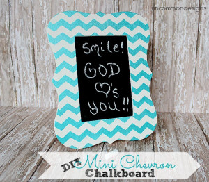DIY_Mini_Chevron_Chalkboard_UncommonDesigns.jpg