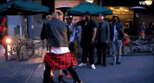 reasons why Chris Brown's 'Loyal' video will make you dislike him ...