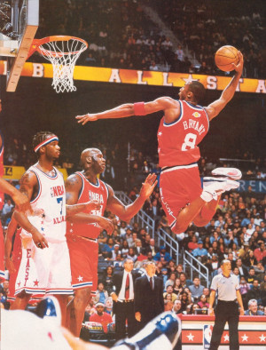 In MJ's final All-Star game, Kobe gives him a proper dunk tribute in ...