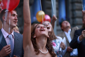 15 Habits Of Supremely Happy People