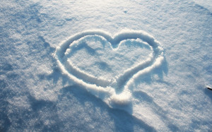 Free-HD-Snow-Heart-Backgrounds