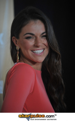 Serinda Swan Pictures And...