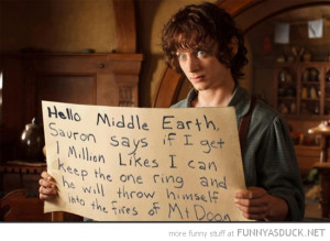funny-frodo-baggins-1-million-likes-sauron-keep-ring-facebook-pics