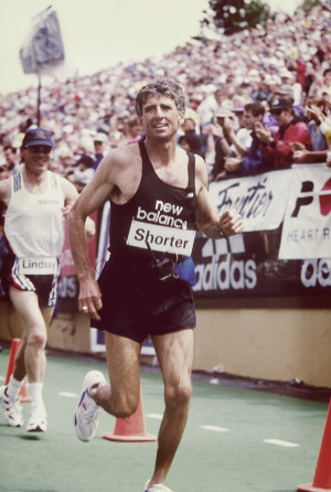 Frank Shorter runs on the 25th anniversary of his 1972 Olympic Gold ...