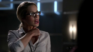 funny writers of arrow please give me more of felicity smoak felicity ...