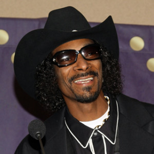 The CMT Awards: Where Snoop Dogg's Fancy Turns to Thoughts of Love