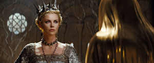 Charlize Theron stars as Queen Ravenna in Universal Pictures' Snow ...
