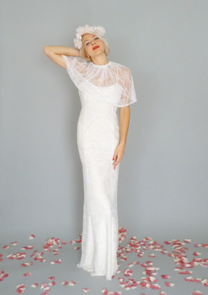 ... .com/listing/122895885/clara-ivory-vintage-lace-bohemian-hippie Like