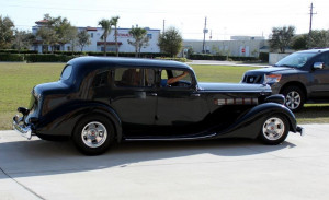 Tom's Packard has a real Gangster look to it...