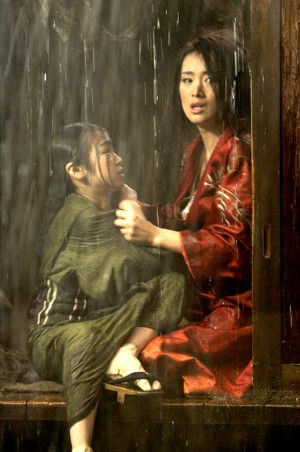 Suzuka Ohgo and Gong Li in Columbia Pictures' Memoirs of a Geisha ...