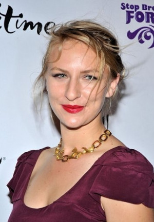 mickey sumner in frances ha 2013 starring michael zegen mickey sumner