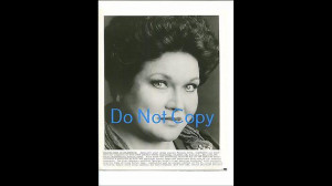 Marilyn Horne Opera Singer Soprano Legend Signed Autograph Book