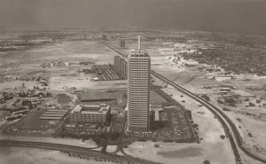 Dubai World Trade Centre in the 1980s (image via medubai.com)
