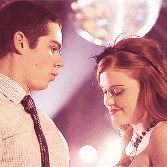 stiles-lydia-stiles-and-lydia-32323460-245-245.gif