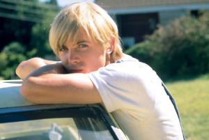 Drowning Mona (2000)