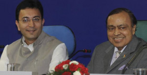 Minister for Petroleum Murli Deora and Minister of State Jitin Prasada ...