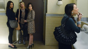 Pretty Little Liars Out of Sight, Out of Mind - H 2013