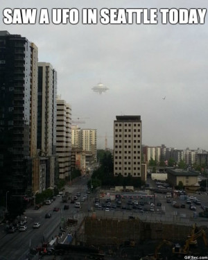 Funny-Pics-2014-UFO-In-Seattle.jpg