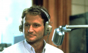 Robin Williams death: media has duty to report suicide responsibly ...