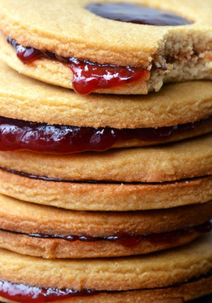 ... .com/2012/12/peanut-butter-and-jelly-sandwich-holiday-cookies-recipe