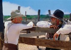 Gus McCrae (Robert Duvall) and Woodrow Call (Tommy Lee Jones). More