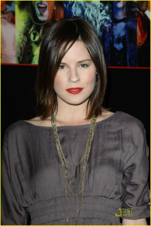 Chelsea Hobbs Wallpaper...