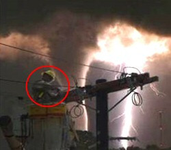 Electrical Safety Pictures -Lightning Nearly Strikes Man
