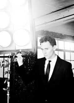 ... , Tom Hiddleston is my choice for Kelsier, The Survivor of Hathsin