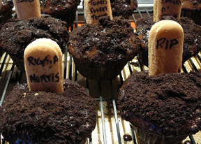 Tombstone Cupcakes with ladyfinger tombstones