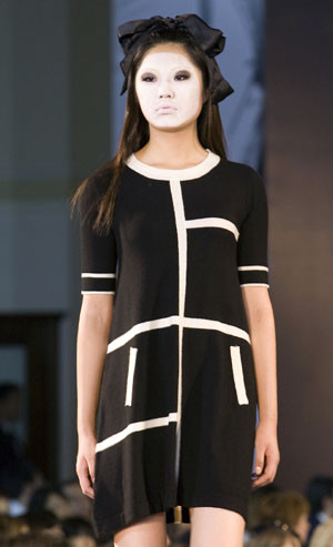 makeup mime. Niranjan Goswami, a mime actor